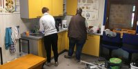 Frühjahrsputz am Lehrbienenstand